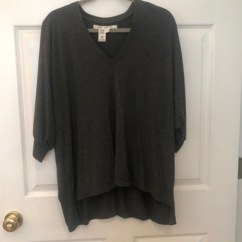 Max Studio long in back top